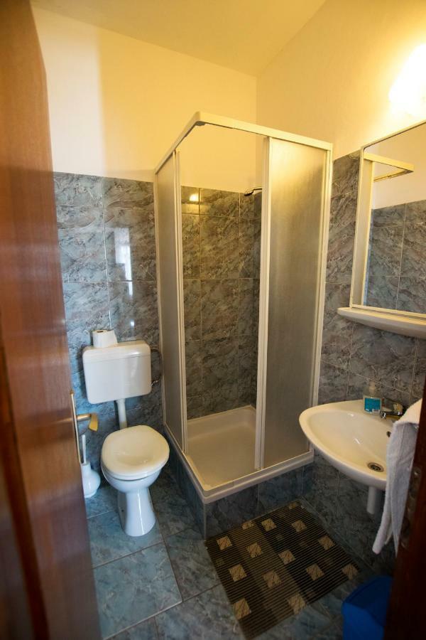 Apartmani Vesna สตารีกราด-ปาเคลนีซา ภายนอก รูปภาพ